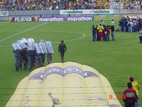 Football in Quito
